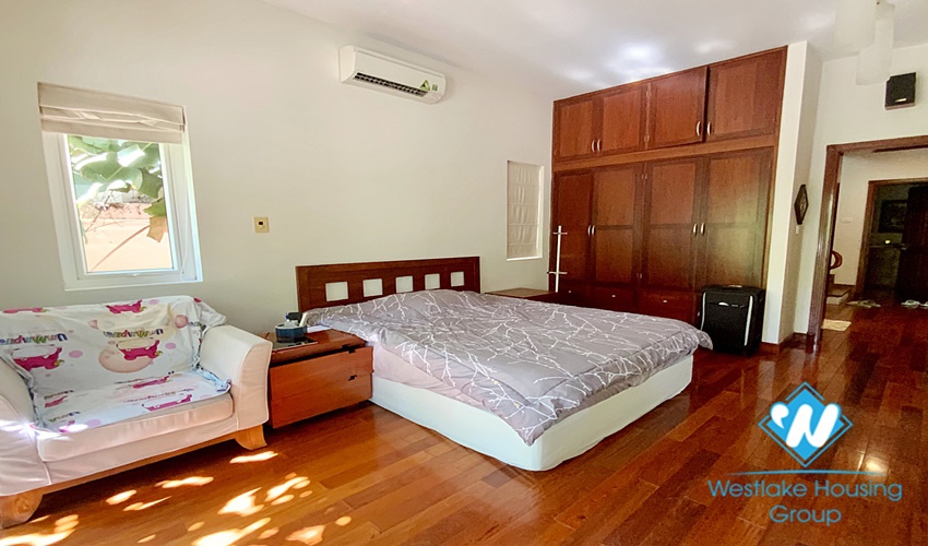 Good condition and fully furnished house for rent in Tay Ho District, Hanoi